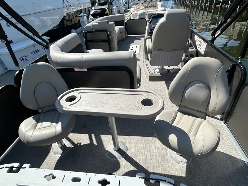 Slide: The Image of Premier 230 Sunsation 2023 - 11