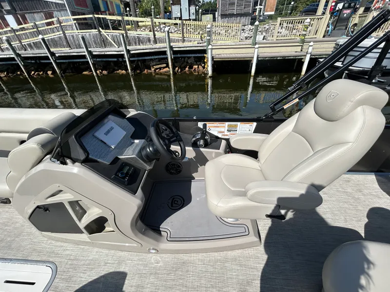 Slide: The Image of Premier 230 Sunsation 2023 - 14