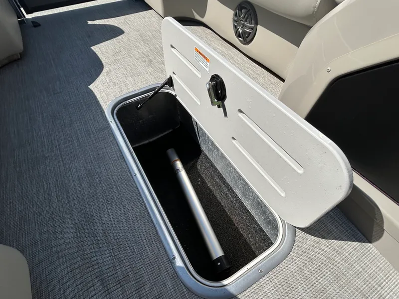 Slide: The Image of Premier 230 Sunsation 2023 - 23