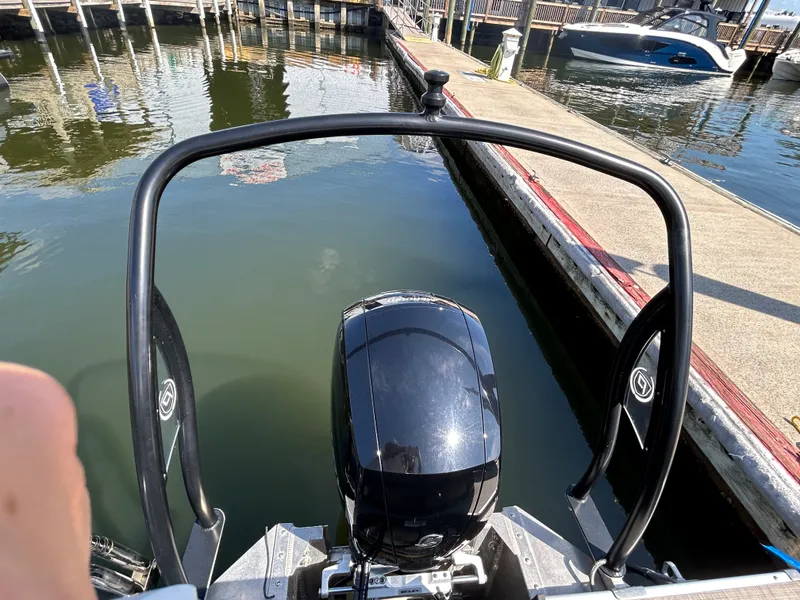 Slide: The Image of Premier 230 Sunsation 2023 - 26