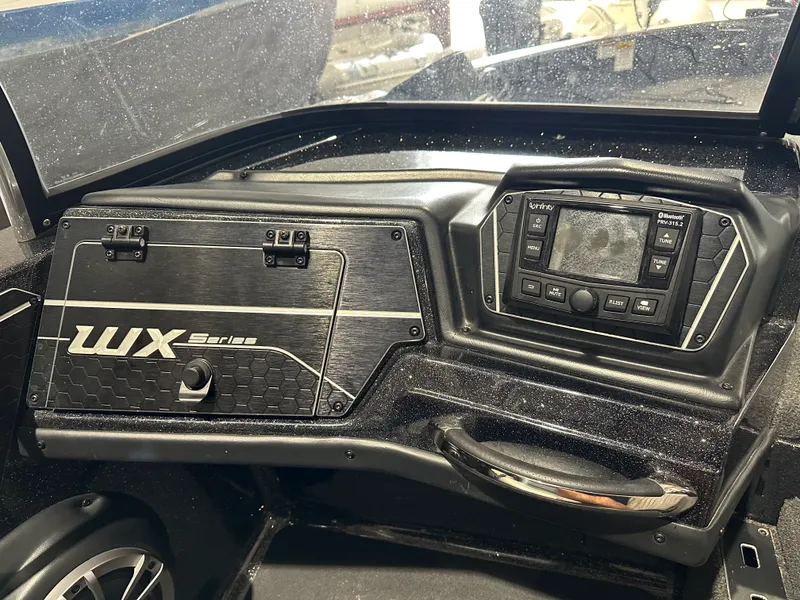 Slide: The Image of Skeeter WX 1910 2022 - 19