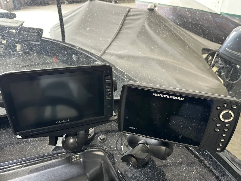 Slide: The Image of Skeeter WX 1910 2022 - 23