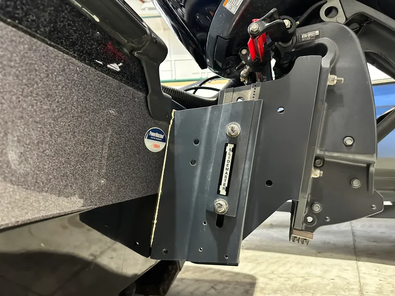 Slide: The Image of Skeeter WX 1910 2022 - 25