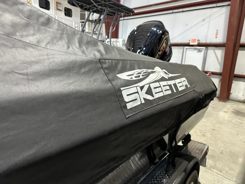 Slide: The Image of Skeeter WX 1910 2022 - 32