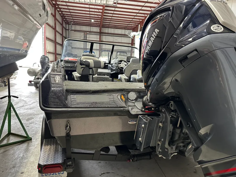 Slide: The Image of Skeeter WX 1910 2022 - 33