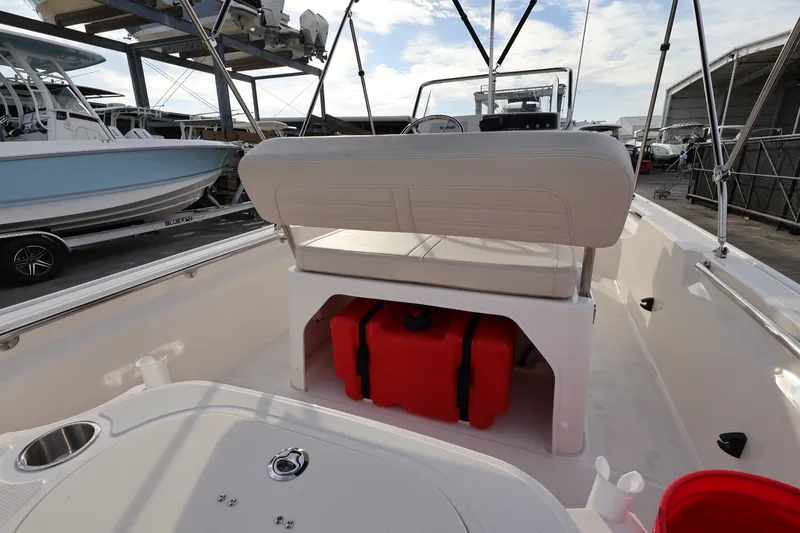 Slide: The Image of Boston Whaler 150 Montauk 2026 - 19