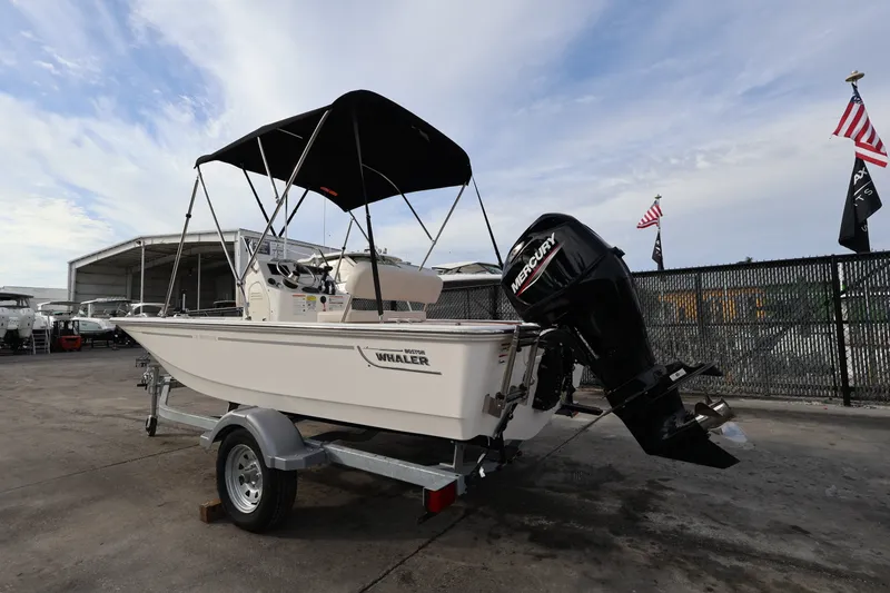 Slide: The Image of Boston Whaler 150 Montauk 2026 - 3