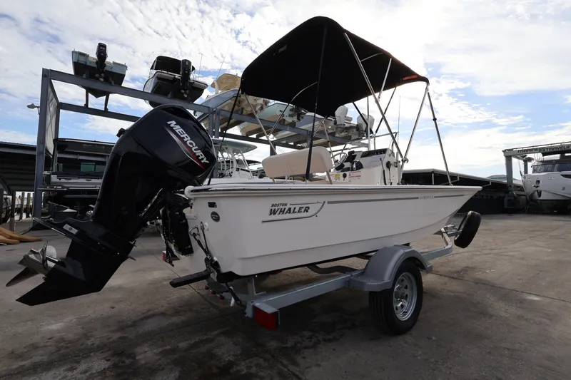 Slide: The Image of Boston Whaler 150 Montauk 2026 - 5