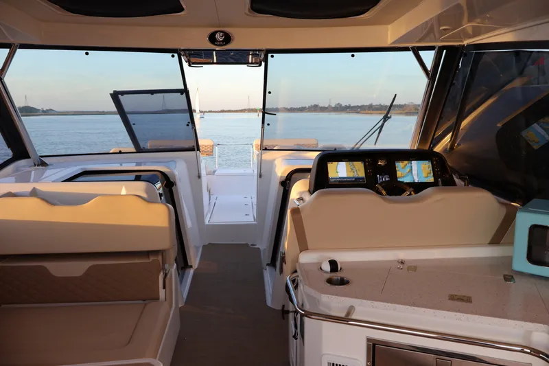 Slide: The Image of Aquila 36 Sport 2023 - 19