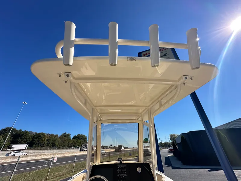 Slide: The Image of Scout 240 XSF 2026 - 12