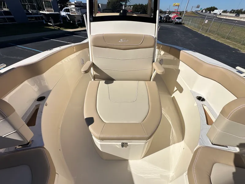 Slide: The Image of Scout 240 XSF 2026 - 23