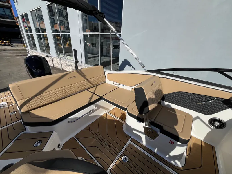 Slide: The Image of Sea Ray SPX 210 Outboard 2026 - 12