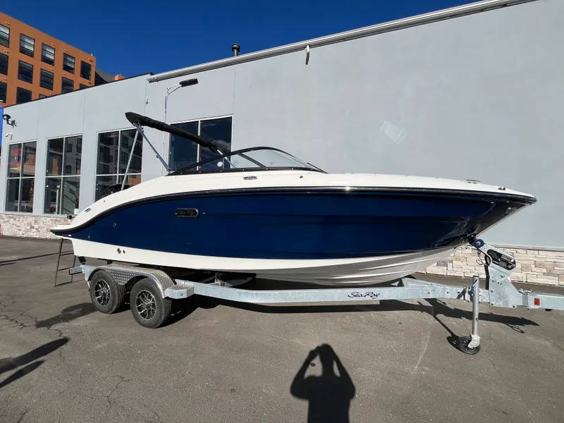 Slide: The Image of Sea Ray SPX 210 Outboard 2026 - 2