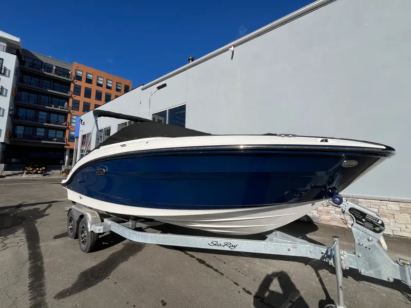 Slide: The Image of Sea Ray SPX 210 Outboard 2026 - 25