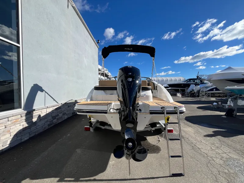 Slide: The Image of Sea Ray SPX 210 Outboard 2026 - 3