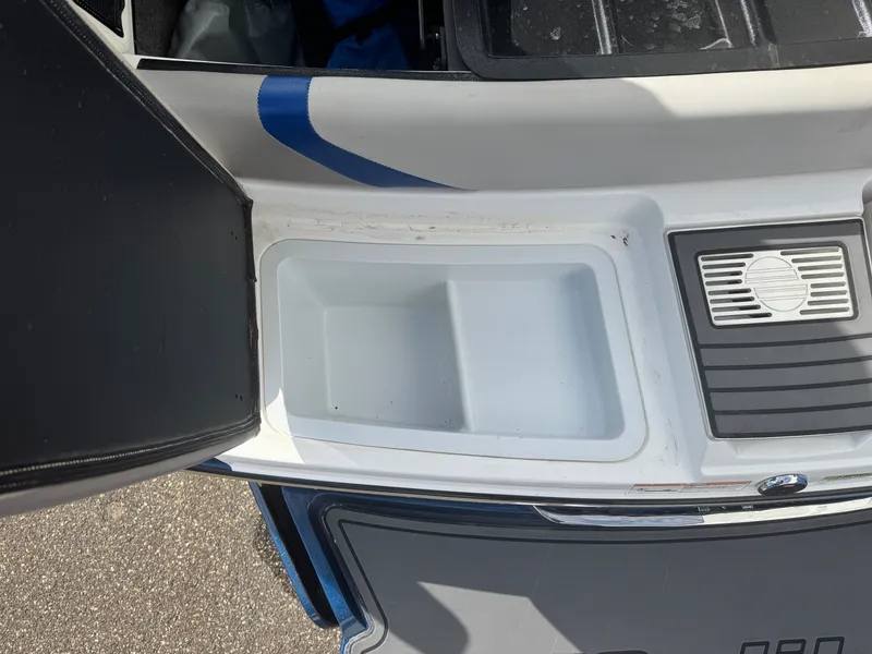 Slide: The Image of Malibu 20 MXZ 2014 - 10