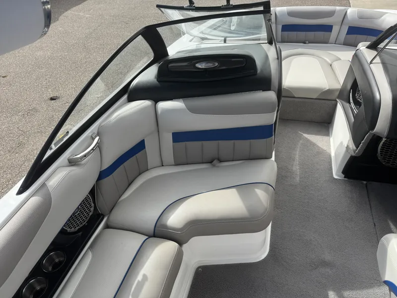 Slide: The Image of Malibu 20 MXZ 2014 - 21