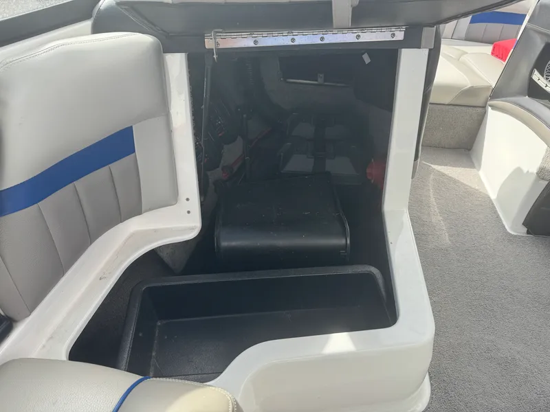 Slide: The Image of Malibu 20 MXZ 2014 - 23