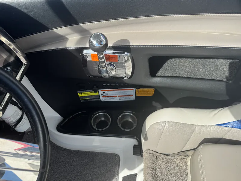 Slide: The Image of Malibu 20 MXZ 2014 - 30