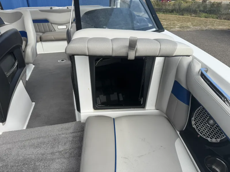 Slide: The Image of Malibu 20 MXZ 2014 - 39