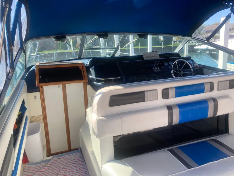 Slide: The Image of Sea Ray 310 SD 1990 - 10