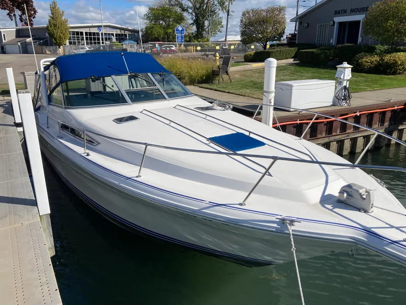 Slide: The Image of Sea Ray 310 SD 1990 - 2