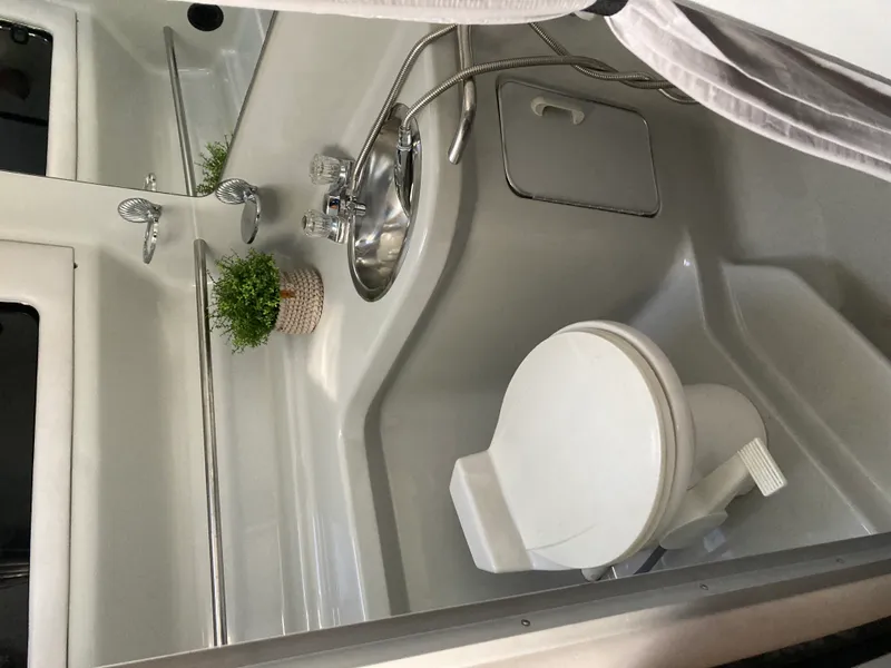 Slide: The Image of Sea Ray 310 SD 1990 - 27