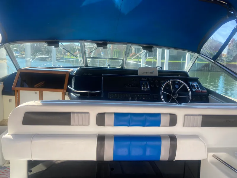 Slide: The Image of Sea Ray 310 SUNDANCER 1990 - 12