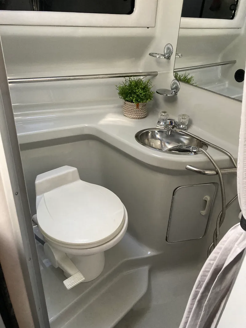 Slide: The Image of Sea Ray 310 SUNDANCER 1990 - 27