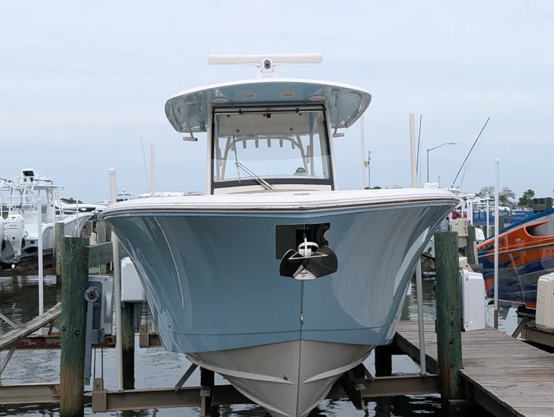 Slide: The Image of Cobia 344 CC 2019 - 1