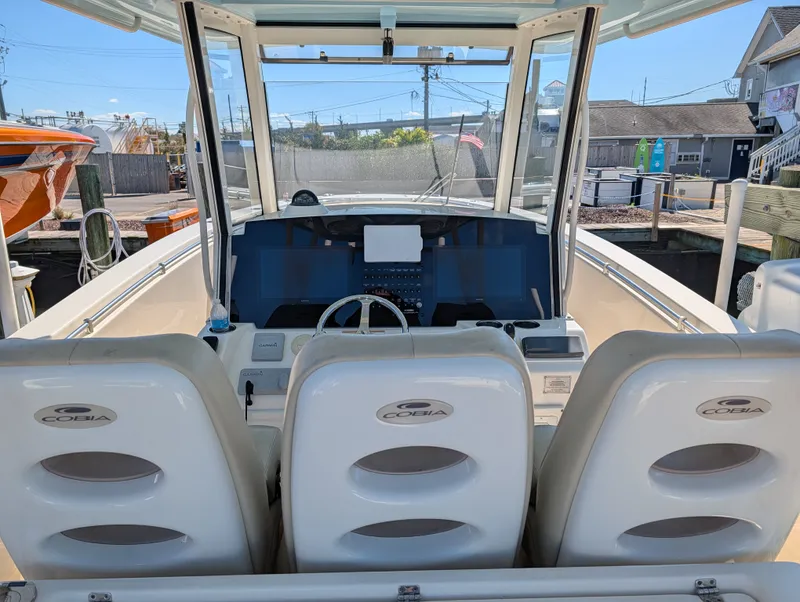 Slide: The Image of Cobia 344 CC 2019 - 13