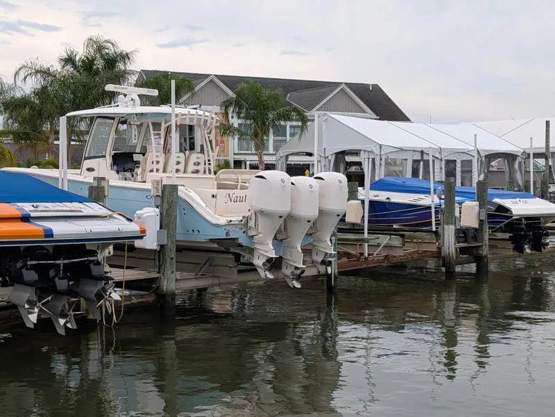 Slide: The Image of Cobia 344 CC 2019 - 4