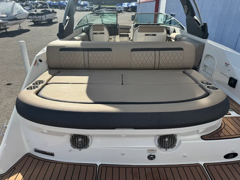 Slide: The Image of Sea Ray 280 SLX 2018 - 6