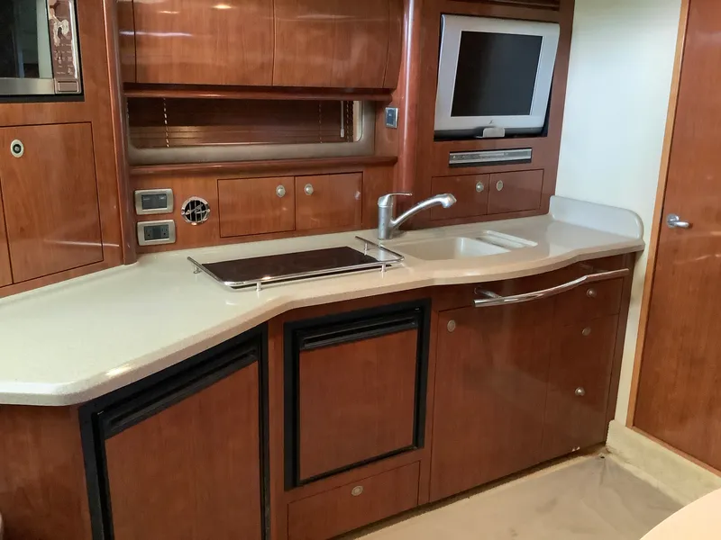 Slide: The Image of Sea Ray 390 SUNDANCER 2004 - 32