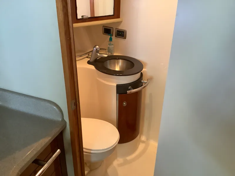 Slide: The Image of Sea Ray 390 SUNDANCER 2004 - 34