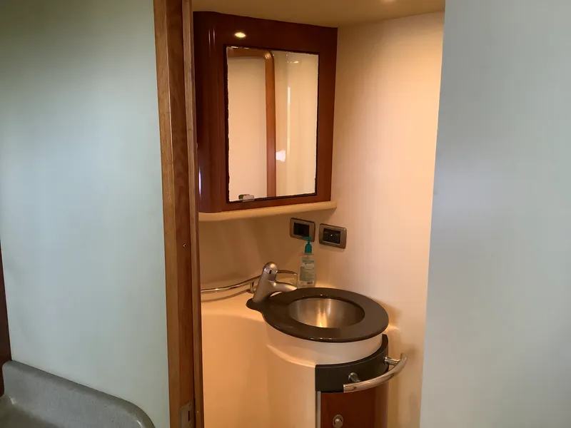 Slide: The Image of Sea Ray 390 SUNDANCER 2004 - 35