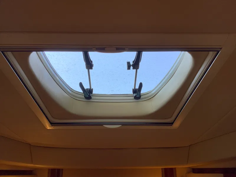 Slide: The Image of Sea Ray 390 SUNDANCER 2004 - 38