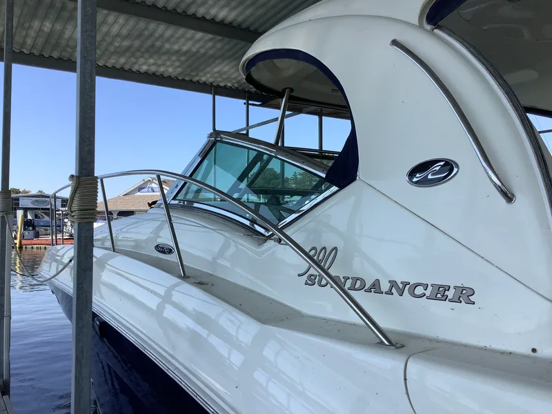 Slide: The Image of Sea Ray 390 SUNDANCER 2004 - 5