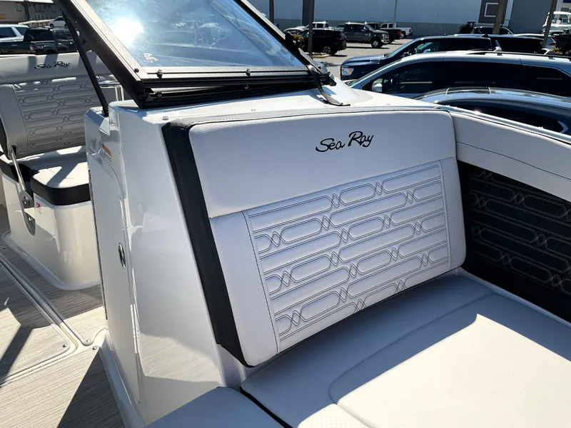 Slide: The Image of Sea Ray SPX 210 Outboard 2026 - 28