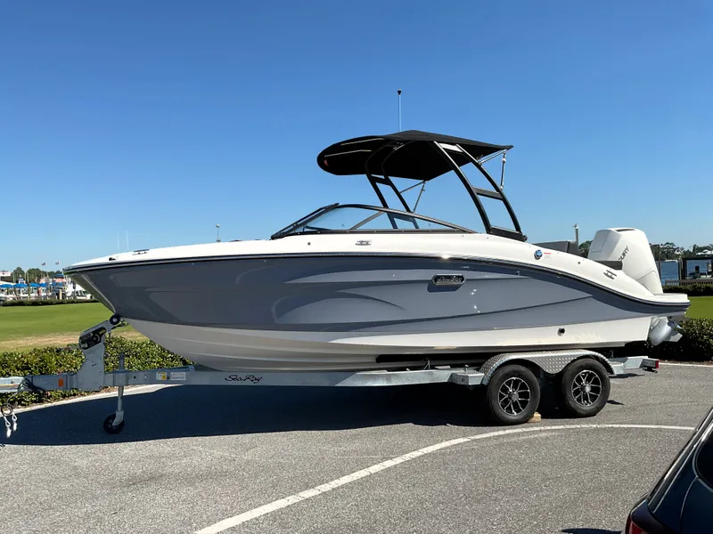 Slide: The Image of Sea Ray SPX 210 Outboard 2026 - 3