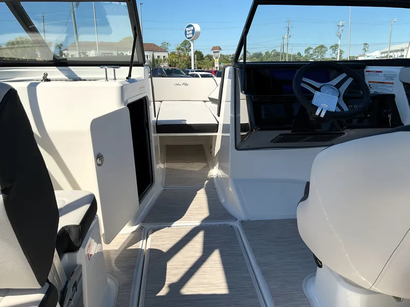 Slide: The Image of Sea Ray SPX 210 Outboard 2026 - 40