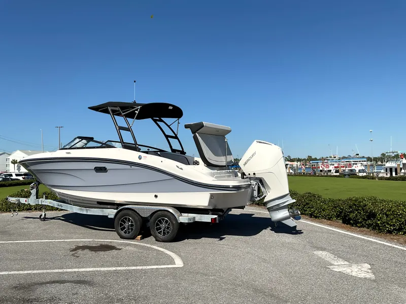 Slide: The Image of Sea Ray SPX 210 Outboard 2026 - 56