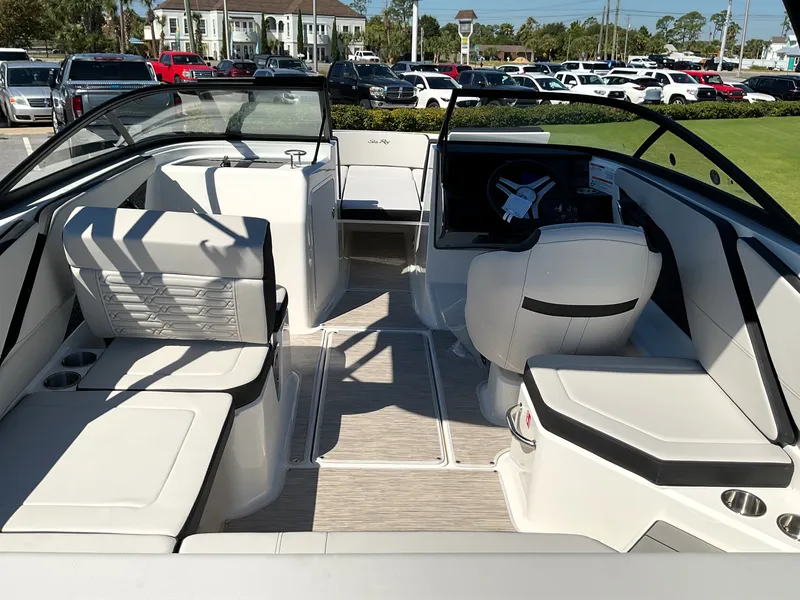 Slide: The Image of Sea Ray SPX 210 Outboard 2026 - 9