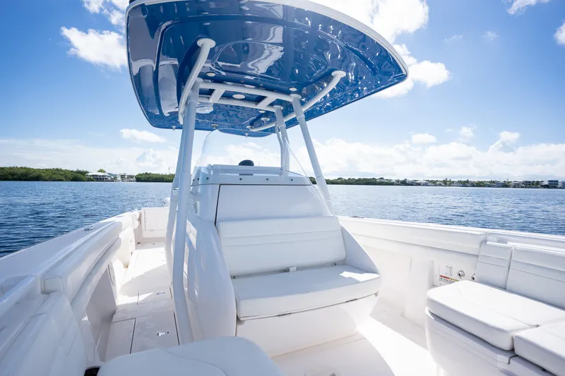 Slide: The Image of Intrepid 327 CC 2016 - 17