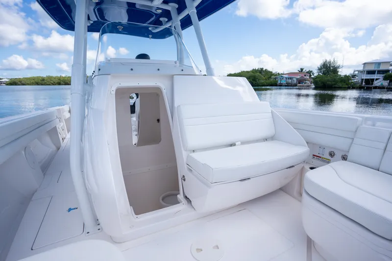 Slide: The Image of Intrepid 327 CC 2016 - 29