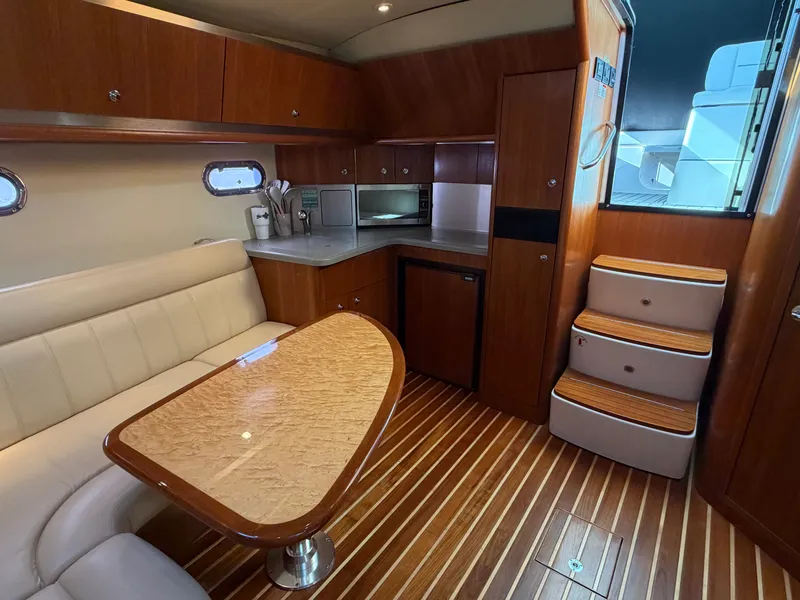 Slide: The Image of Tiara 3600 SOVRAN 2006 - 25