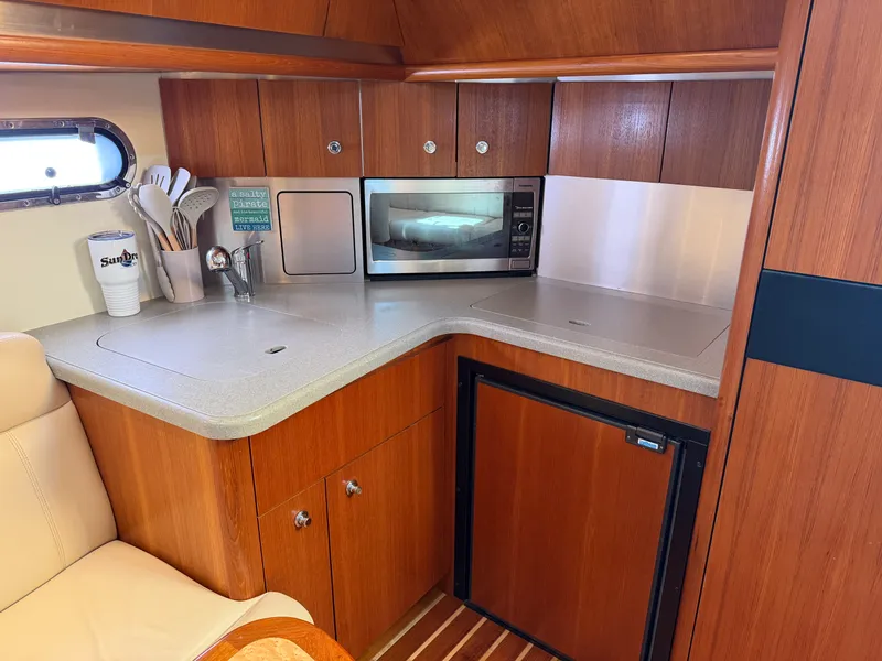 Slide: The Image of Tiara 3600 SOVRAN 2006 - 26