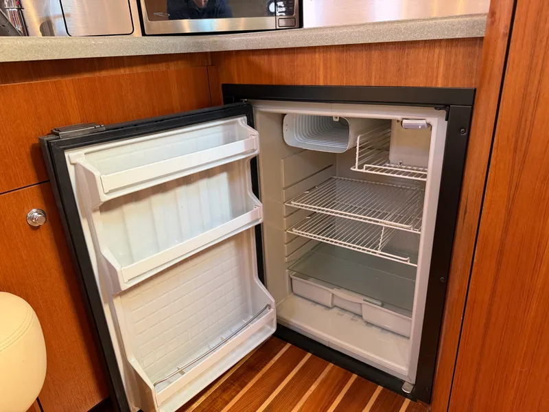 Slide: The Image of Tiara 3600 SOVRAN 2006 - 29