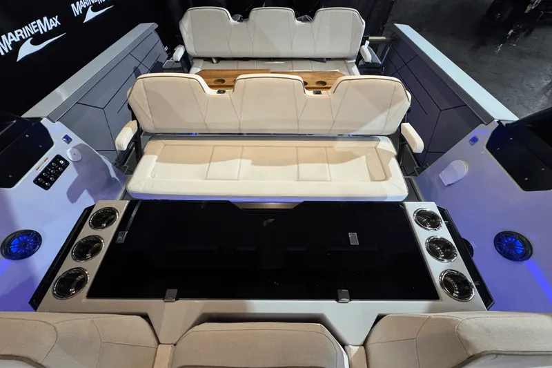 Slide: The Image of Saxdor 320 GTO 2024 - 14