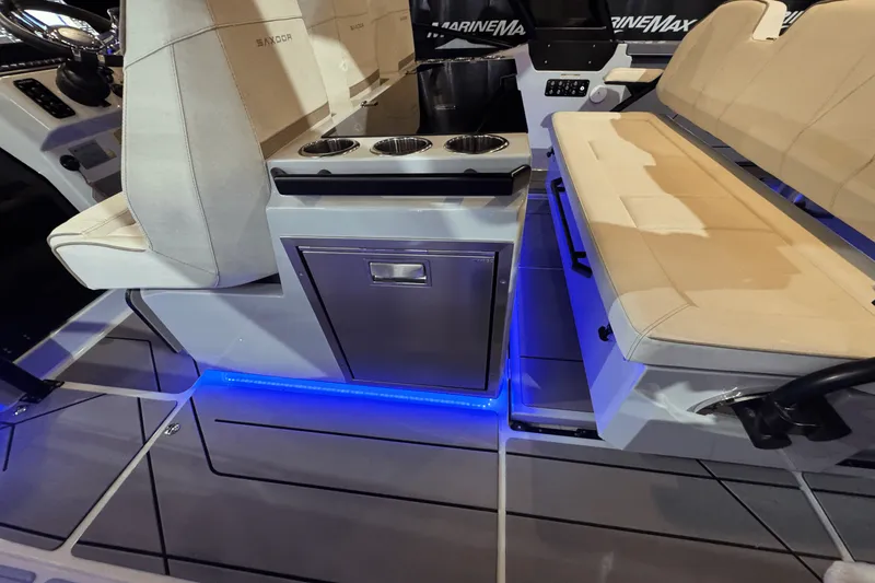 Slide: The Image of Saxdor 320 GTO 2024 - 18